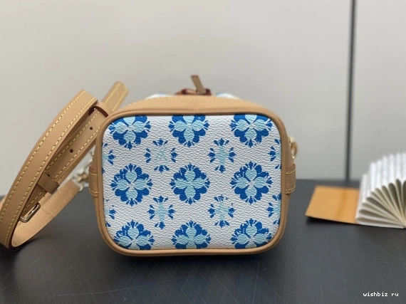 WIS NANO NOÉ-13*16*10cm LOUIS VUITTON 1201